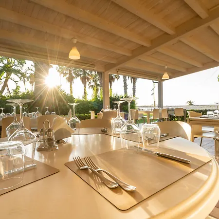 Le Dune Club Otel Torre di Faro